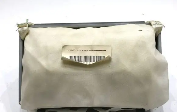 Passenger airbag