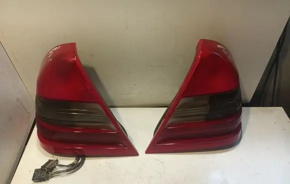 Mercedes-Benz C W202 Rear/tail lights 2028201264R 2028200964L