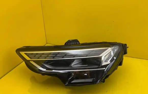 Audi A3 8Y Headlight/headlamp 8Y0941035H