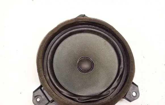 Toyota Yaris Front door speaker 861600D370