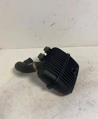 Audi A6 S6 C6 4F Vacuum air tank 8E0129955