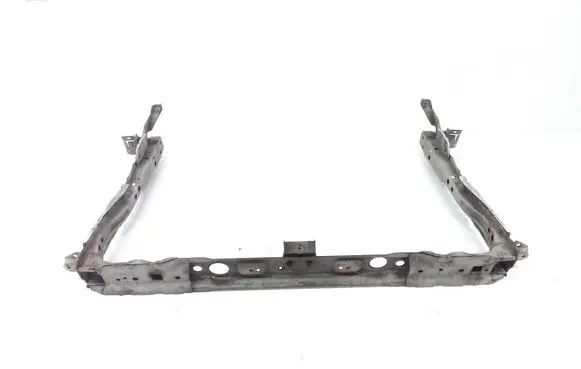 Toyota Avensis T270 Radiator support slam panel