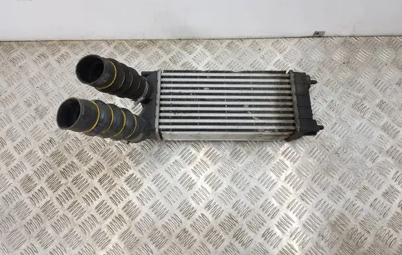 Peugeot 308 Intercooler radiator 9684212480