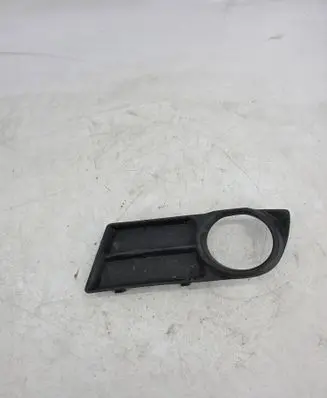 Toyota Corolla Verso AR10 Front bumper lower grill