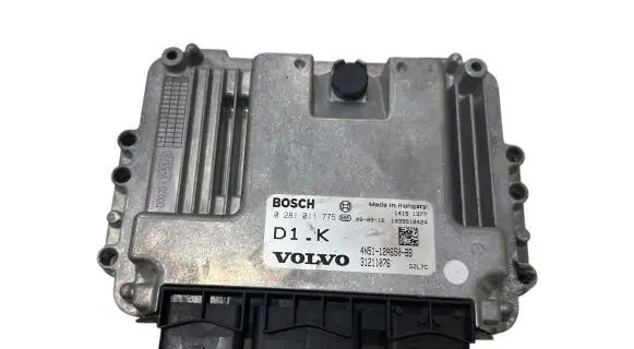 Volvo V50 Engine control unit/module 4N5112A650BB 31211076 0281011775