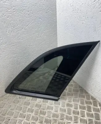 KIA Sorento Rear side window 878202P100