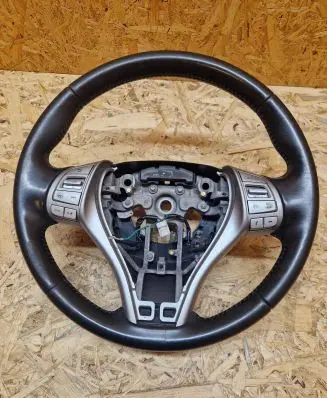 Nissan Qashqai Steering wheel 34154207