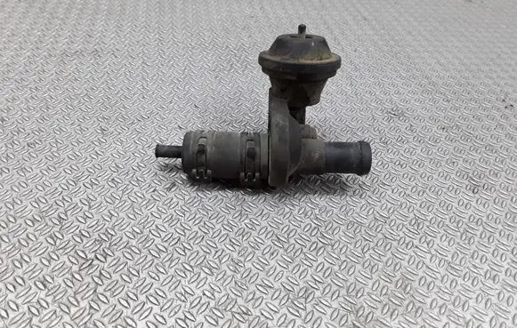 Volkswagen PASSAT B5.5 Engine coolant pipe/hose 4A0819809