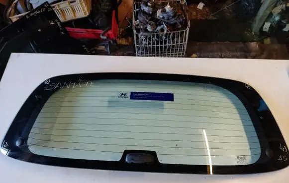 Hyundai Santa Fe Rear windscreen/windshield window 43R000384