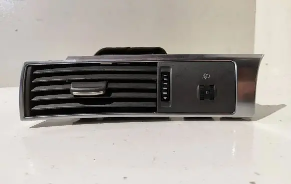 Audi A6 S6 C6 4F Dash center air vent grill 4F1820901B
