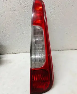 Ford C-MAX I Rear/tail lights 3M5113N411AA