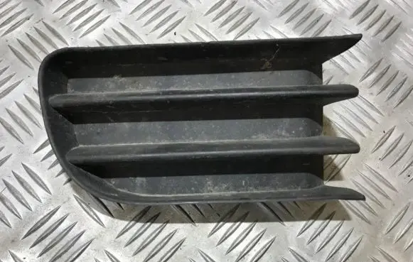 Renault Megane II Front bumper lower grill 8200115120 200158