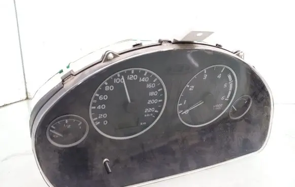 Mitsubishi Space Star Speedometer (instrument cluster) MR916342 2573403810 216755281B