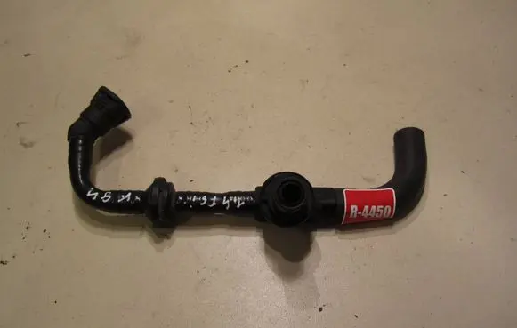 Volkswagen PASSAT B6 Vacuum line/pipe/hose 06B133753D