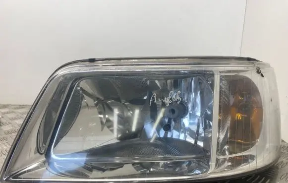 Volkswagen Transporter - Caravelle T5 Headlight/headlamp 7H2941015J