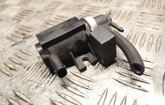 Mercedes-Benz A W169 Turbo solenoid valve 0051535528