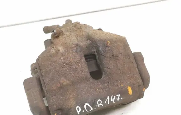 Volkswagen PASSAT B6 Front brake caliper