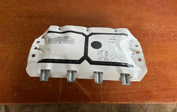 Passenger airbag