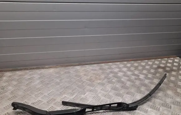 Mercedes-Benz GL X166 Front wiper blade arm 24028055