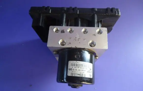 Mercedes-Benz CLK A209 C209 ABS Pump A0034317012 A1705450132