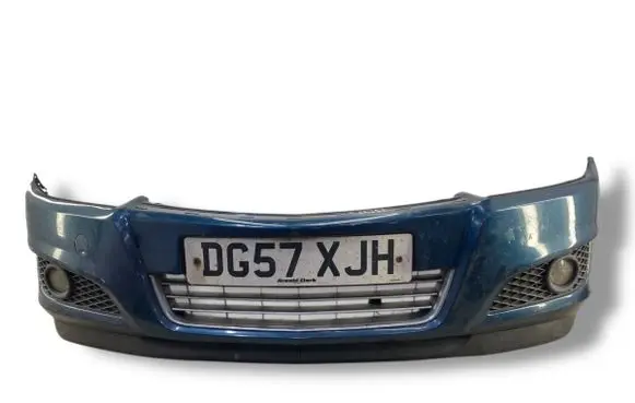 Opel Astra H Front bumper