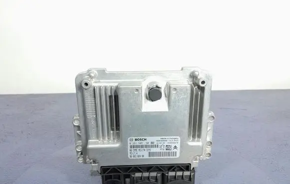 Citroen C3 Engine control unit/module ECU 9666382080