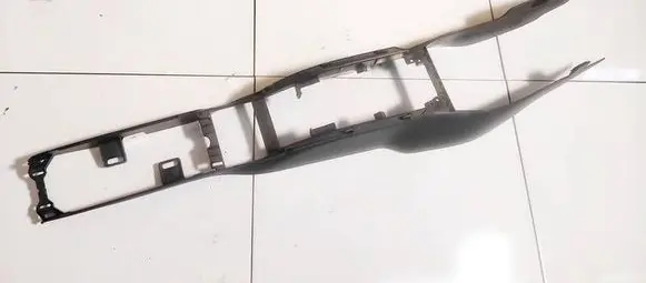 Volkswagen Polo IV 9N3 Center console 6q1864343