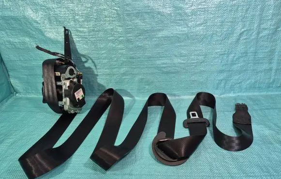 Volkswagen PASSAT B8 Front seatbelt 626346700 010R0000 631627100C