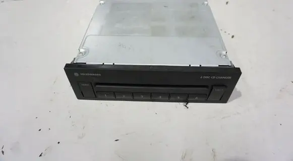 Volkswagen PASSAT CC CD/DVD changer 3C0035110A