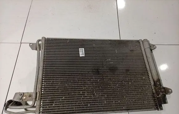 Skoda Octavia Mk2 (1Z) A/C cooling radiator (condenser)