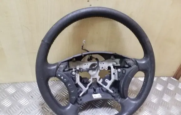 Toyota Avensis Verso Steering wheel