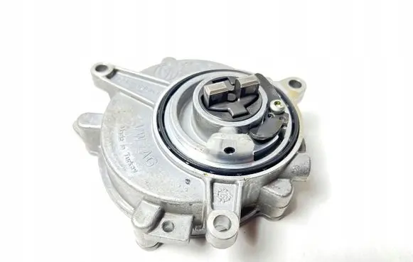 Audi A8 S8 D5 Vacuum pump 06M145100L