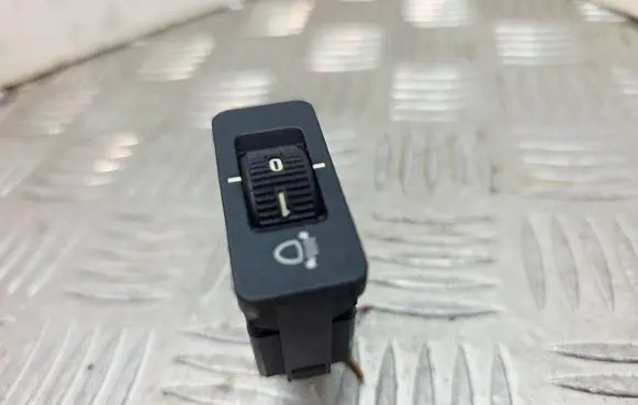 BMW 5 E39 Headlight level height control switch 8360460 61318360460