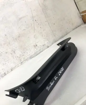 Volkswagen Touran III Tailgate/trunk upper cover trim 5ta867704b