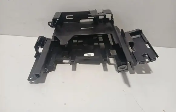 BMW 5 G30 G31 G38 Engine control unit box 8584651