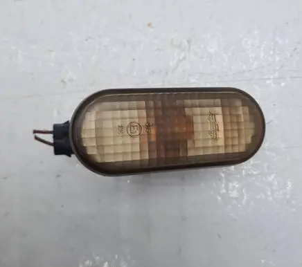 Volkswagen PASSAT B4 Front fender indicator light 3A0949117B