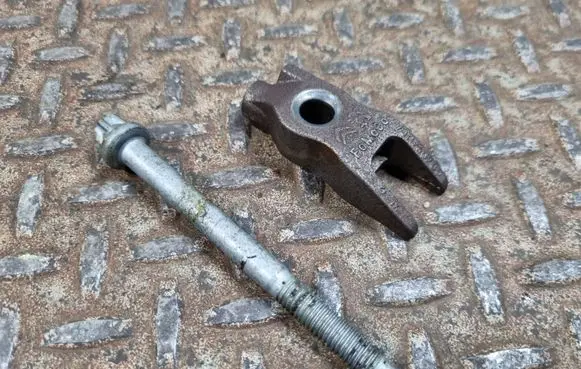 Fuel Injector clamp holder