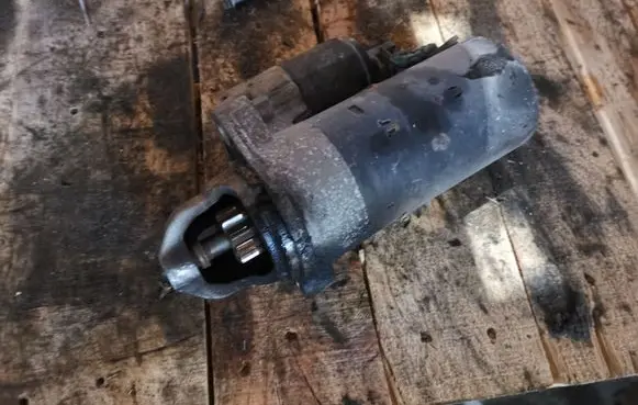 Audi A6 S6 C6 4F Starter motor