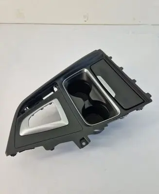 BMW 3 F30 F35 F31 Cup holder 9218925
