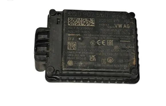 Volkswagen PASSAT B8 Distronic sensor radar 2Q0907550 2Q0907819 A2C78235805