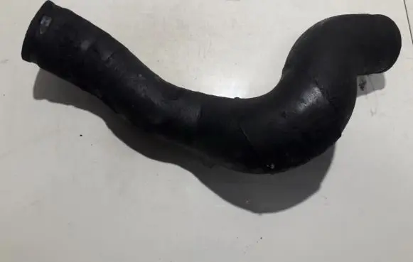 Volvo V70 Intercooler hose/pipe