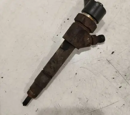 Fuel injector