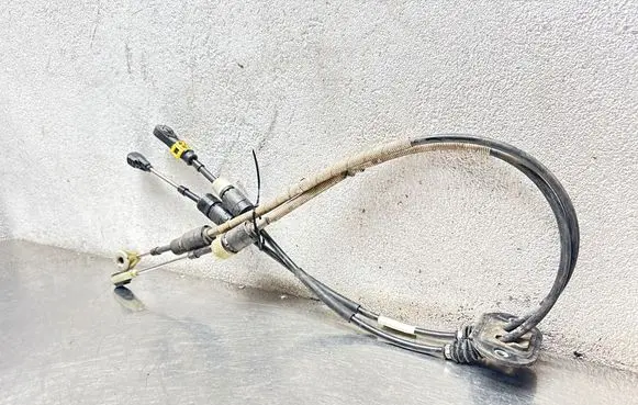 Volvo V70 Gear shift cable linkage 31367771