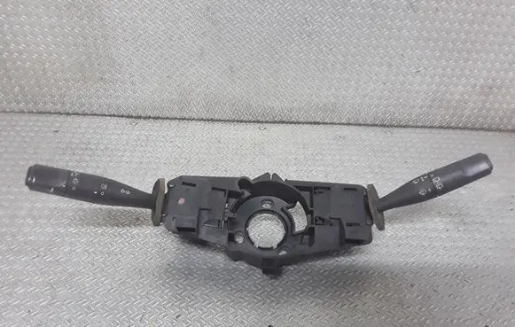 Peugeot 206 Wiper turn signal indicator stalk/switch 34394302