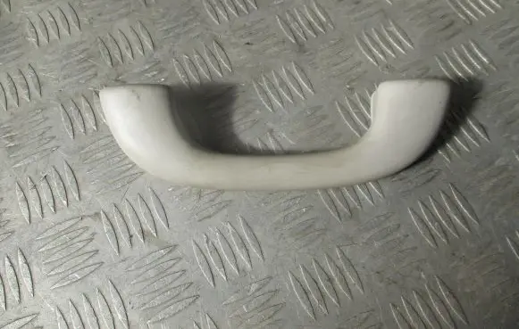 Peugeot 5008 Front interior roof grab handle 9681334080