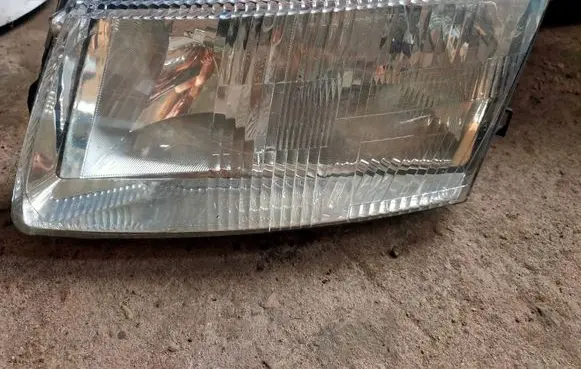 Volkswagen PASSAT B5.5 Headlight/headlamp