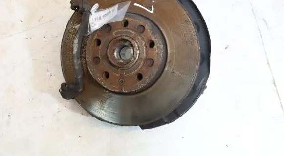 Volkswagen Golf VII Front wheel hub spindle knuckle