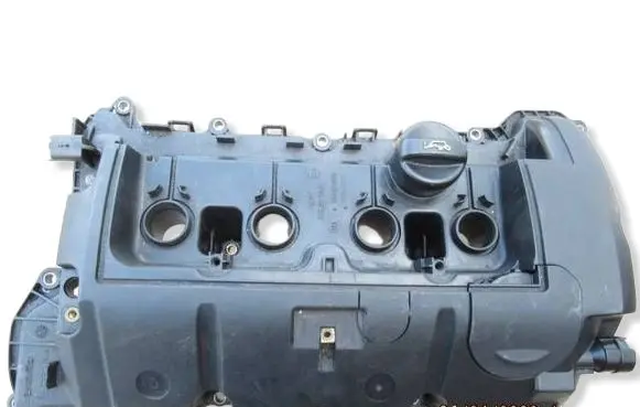 Peugeot 207 Rocker cam cover 103017B152