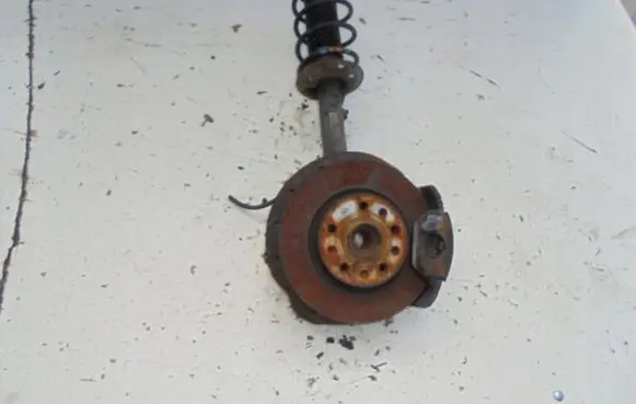Volkswagen Golf V Front wheel hub spindle knuckle MCPERSON