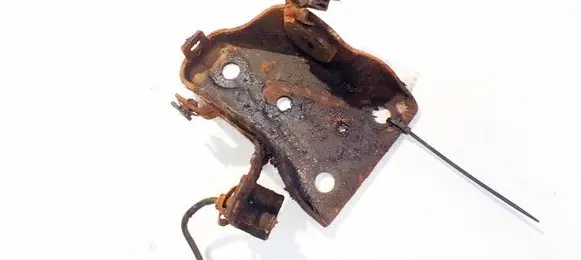 Citroen C3 Bracket in trunk/boot 